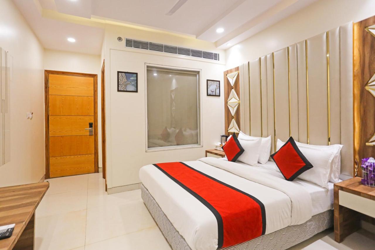 Frank Stay-Newly Built Worth -2Mins Walk From Rk Ashram Metro Satation Nueva Delhi Exterior foto